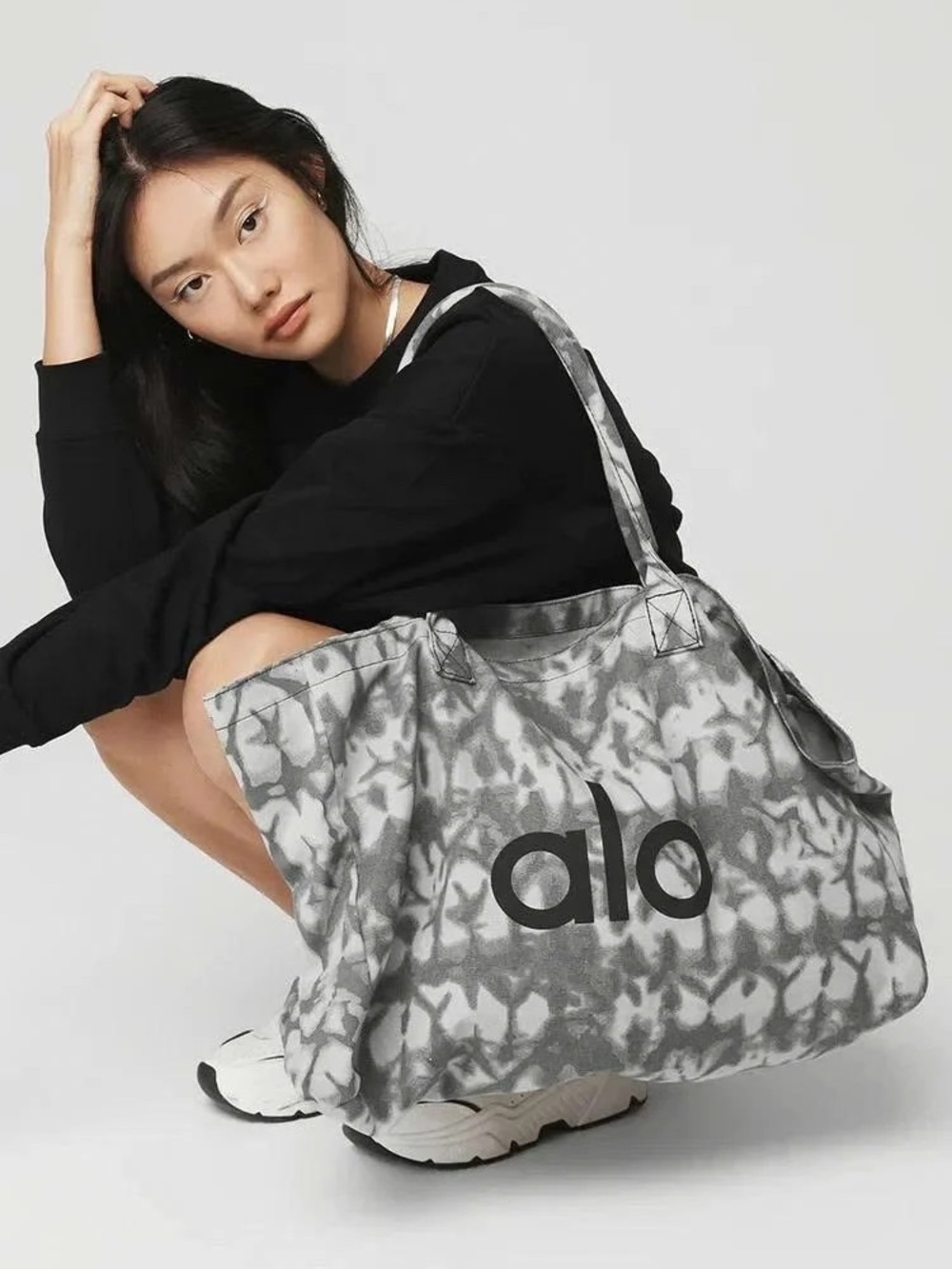 Alo Yoga Tote Bag
